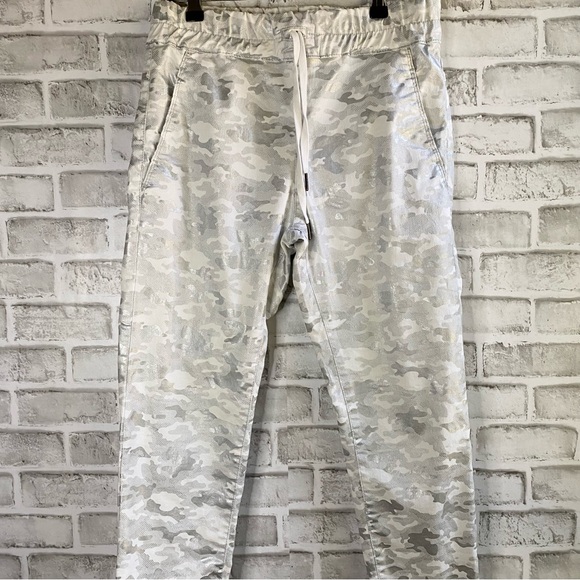 Bevy Flog Shely Drawstring Jogger Pants - Picture 2 of 9